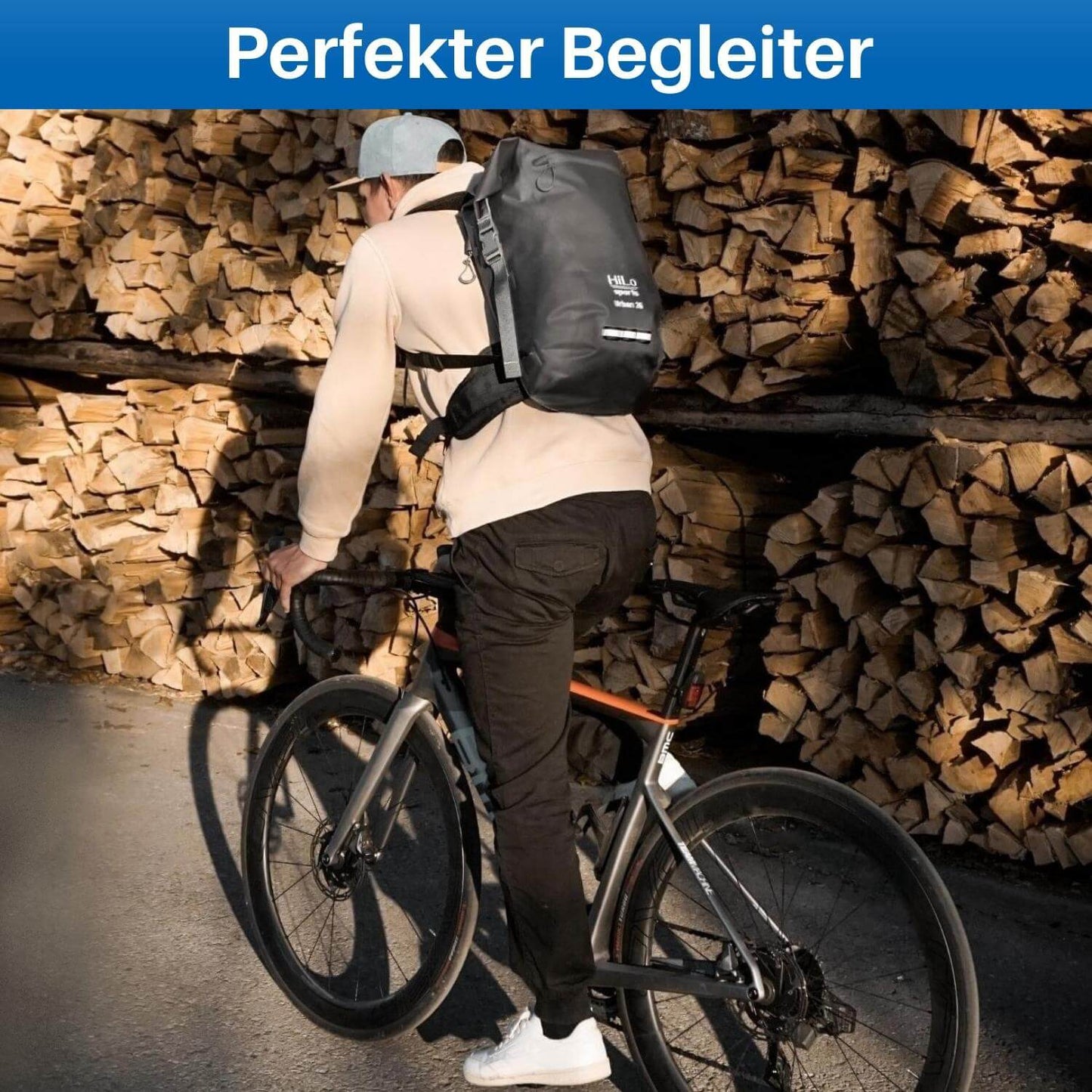 Der Fahrrad Rolltop Rucksack ist der perfekte Begleiter wenn es um's Radfahren zur Arbeit geht.